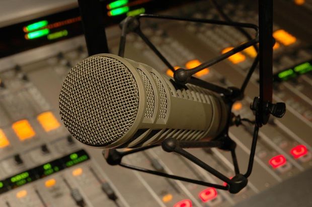 Yeni açılacaq radio üçün 5 iddiaçı var- SİYAHI
