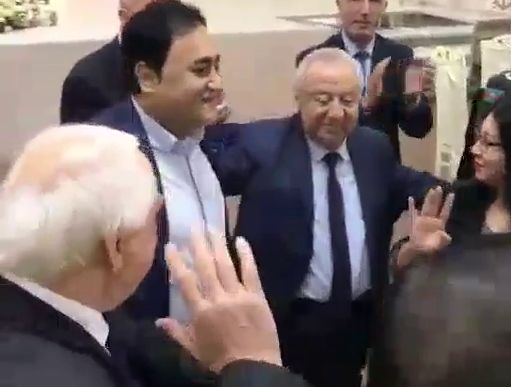 Şəhid ailəsinin toyunda Manaf oxudu, Hadi Rəcəbli əl qaldırıb oynadı — VİDEO