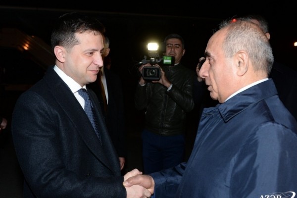 Zelenski Azərbaycana gəldi - FOTO