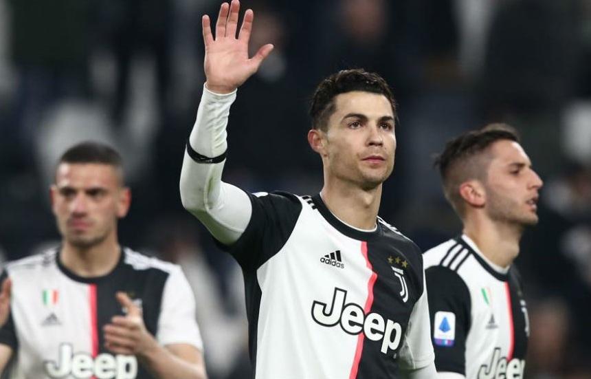 Ronaldo ilə bağlı heyrətamiz açıqlama: "Gecə 11-də mənə zəng etdi ki..."