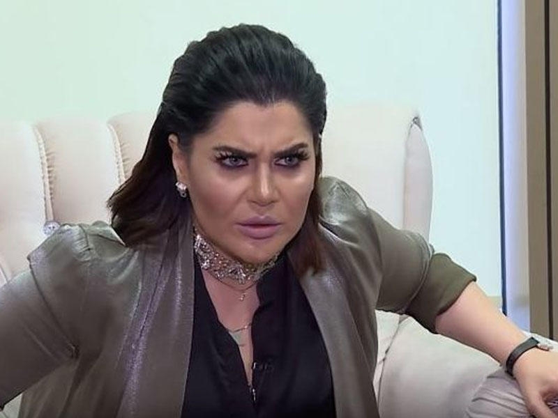 "Lüt şəklini paylaşır, sonra da başlayır qeyrətdən danışmağa" - Xatun əsəbiləşdi