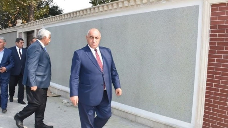 Rüşvətə görə saxlanılan icra başçısının mülkləri - SİYAHI