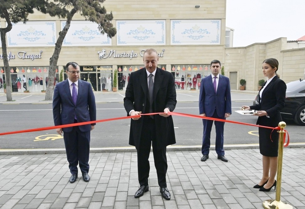 İlham Əliyev 2 saylı DOST mərkəzinin açılışında - FOTOLAR