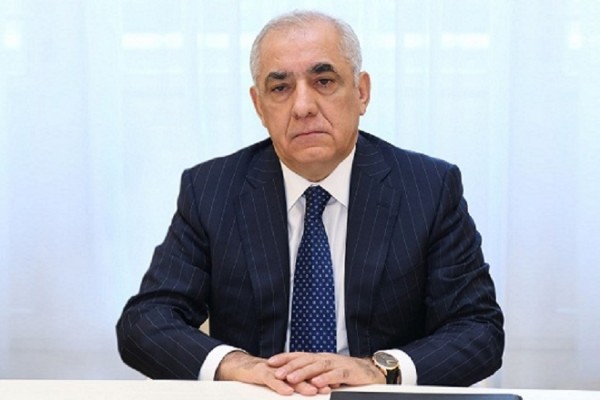 Əli Əsədov Artur Rasi-zadənin imzaladığı qərarı ləğv etdi