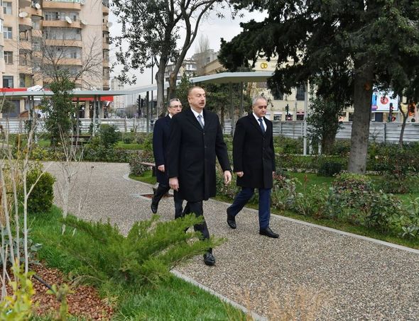 İlham Əliyev Bakının daha bir parkında aparılan yenidənqurma işləri ilə tanış oldu - FOTO