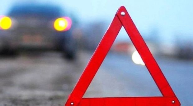 Babək prospektində zəncirvari qəza: Dörd avtomobil toqquşdu, yaralı var