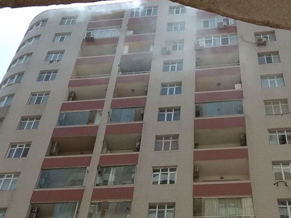 SON DƏQİQƏ! Abşeron Gənclər Şəhərciyində yanğın başladı