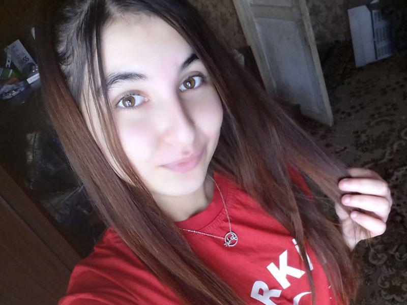 İtkin düşən 18 yaşlı qızın anası danışdı: "Övladım ailəlidir, küsüb getmişdi, artıq tapılıb" - VİDEO