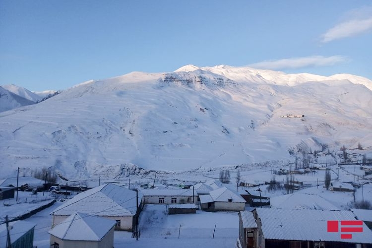 Azərbaycanda temperatur - 11 dərəcəyə endi, 8 sm qalınlıqda qar yağdı - FOTO