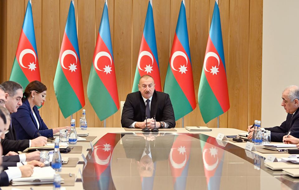 Prezident müşavirə keçirdi - FOTOLAR