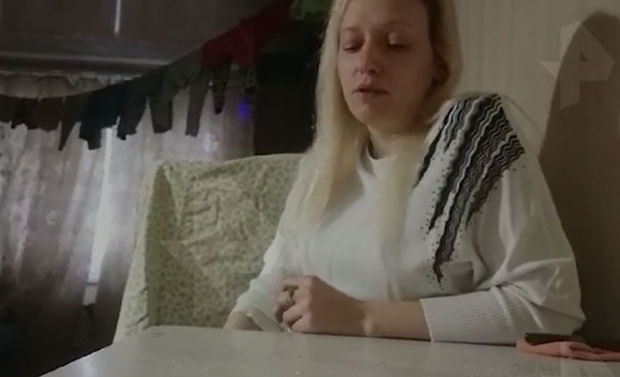 Qadın qızını zorlamaq istəyən ərini kəmərlə boğdu