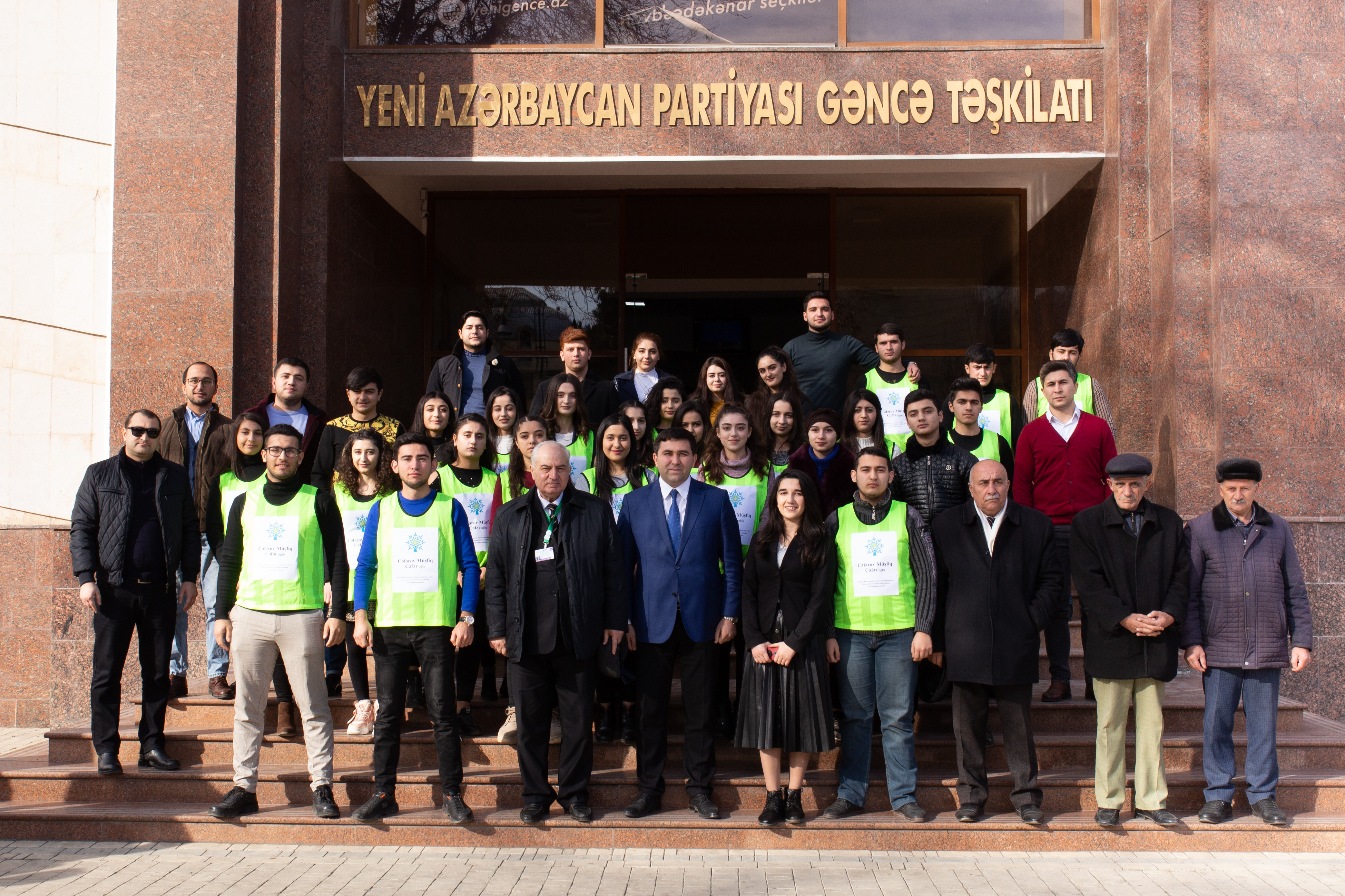 Müşfiq Cəfərov “Könüllülər İlində” seçki kampaniyasına könüllülərlə start verdi