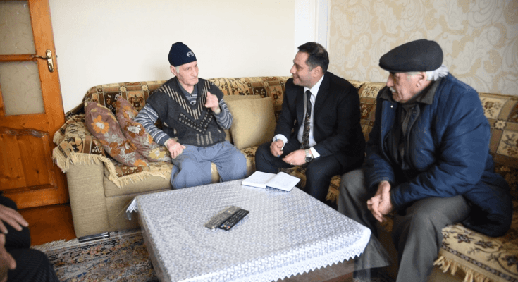 Elnur Abbaszadə Sumqayıtın 92 yaşlı sakini ilə görüşdü- VİDEO- FOTO