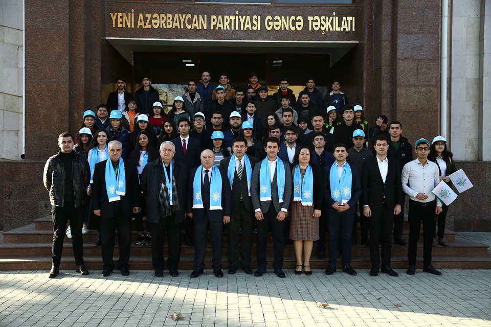 Yeni Azərbaycan Partiyasının Gəncədən olan 4 namizədinin gənclərlə görüşü keçirilib - VİDEO