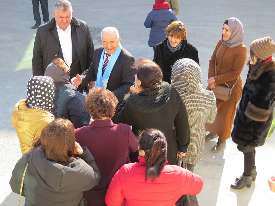 Oqtay Əsədovun vəkilləri seçicilərlə görüşüb - FOTO