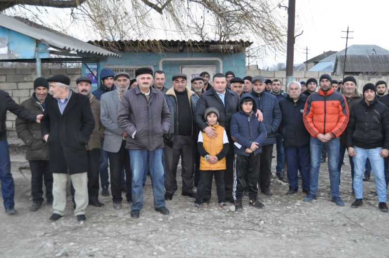 Vasif İsrafilov kəndlərdə sakinlərin problemləri ilə maraqlandı — FOTOLAR