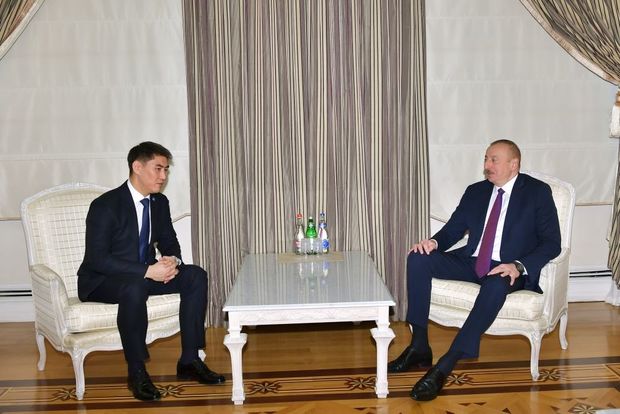 Prezident Qırğızıstan XİN rəhbərini qəbul etdi - YENİLƏNİB