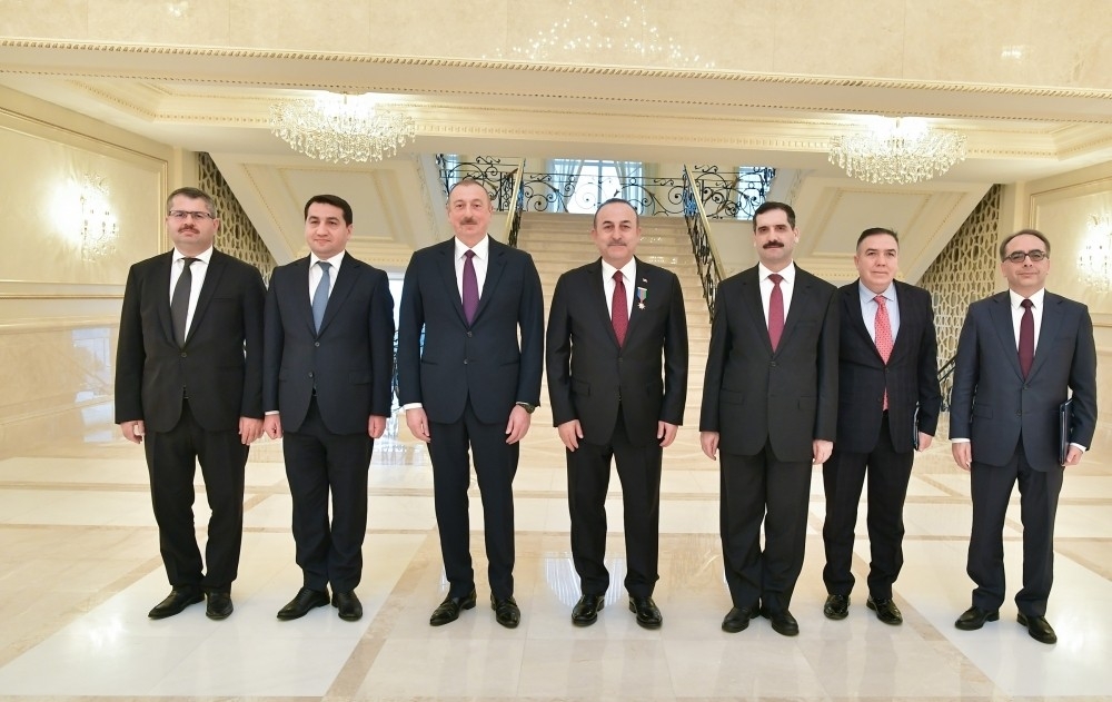 İlham Əliyev Türkiyə XİN başçısını qəbul etdi - FOTO
