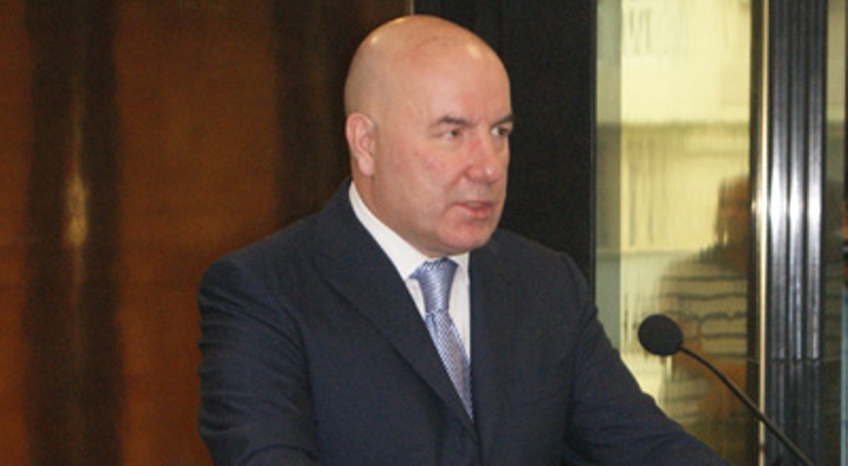 Elman Rüstəmov: “Yeni parlamentdən qanunvericiliyin təkmilləşdirilməsini gözləyirik”