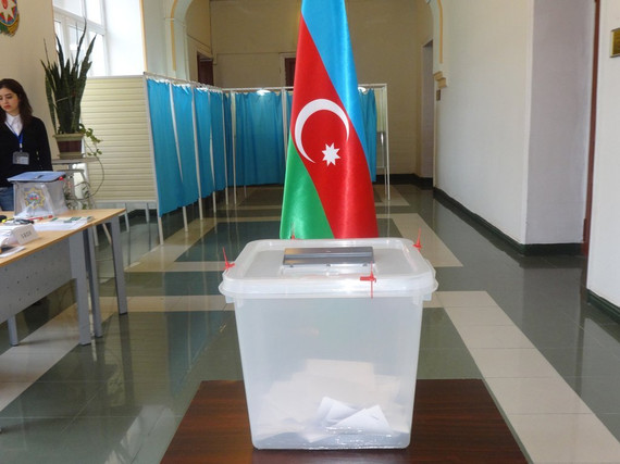 Bu dairədən cəmi 17,84 % insan seçkidə iştirak edib