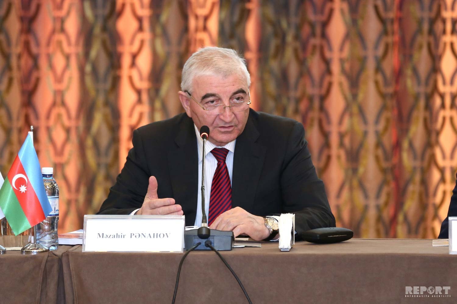 Məzahir Pənahov: "Vəzifəsinin öhdəsindən gələ bilməyənlər cəzalandırılacaq"