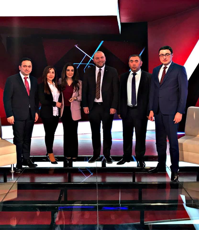 Mətbuat katibləri və jurnalistlər AzTv-də üz-üzə gəldi - VİDEO