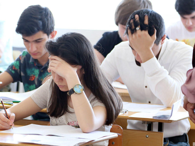 Bu gün peşə məktəblərində buraxılış imtahanları keçirilir