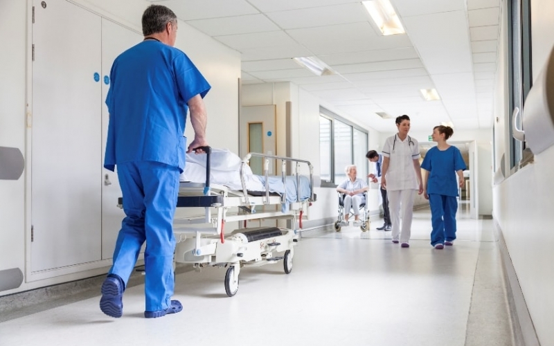 Bakıda ölən şəxsi “soydular” - 3 saylı klinik xəstəxanada biabırçılıq