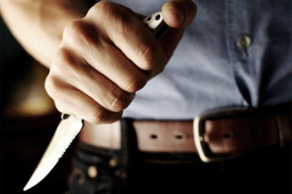Bakıda şadlıq evinin qarşısında dəhşət: 3 qardaşı bıçaqladılar