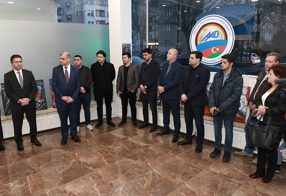 Berlində Xocalı soyqırımına həsr olunmuş sərgi - FOTO