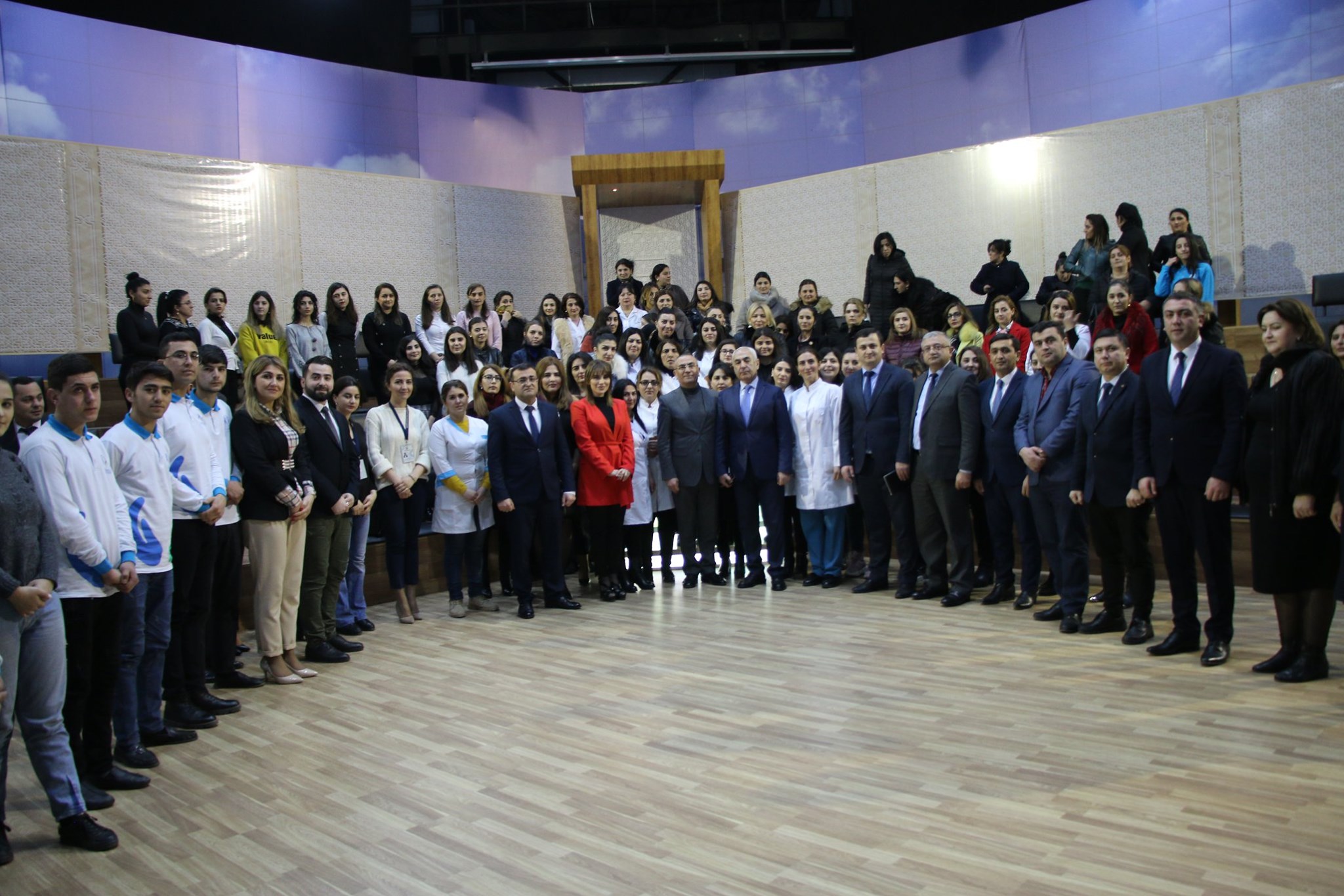 Gənc həkimlər yeni adla, yeni tərkiblə Şəmkir sakinlərinin xidmətinə gəlir - FOTOLAR