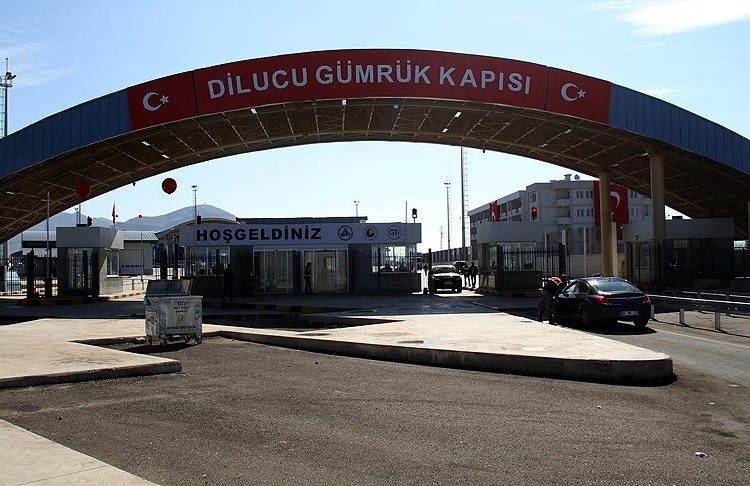 Türkiyə Naxçıvanla sərhədini bağladı