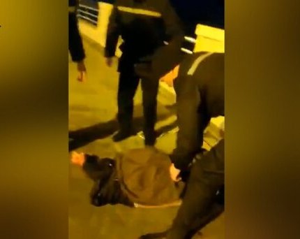 Bulvarda sevgililərin intihar görüntüsü yayıldı - VİDEO