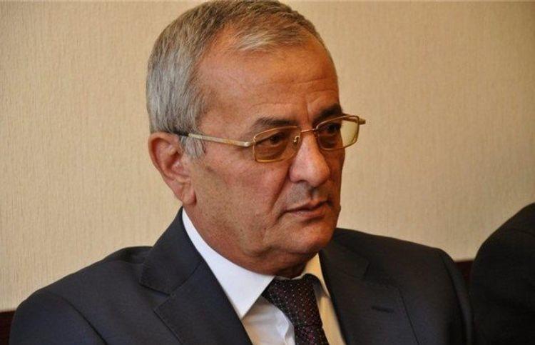 İsgəndər Həmidov vəfat etdi