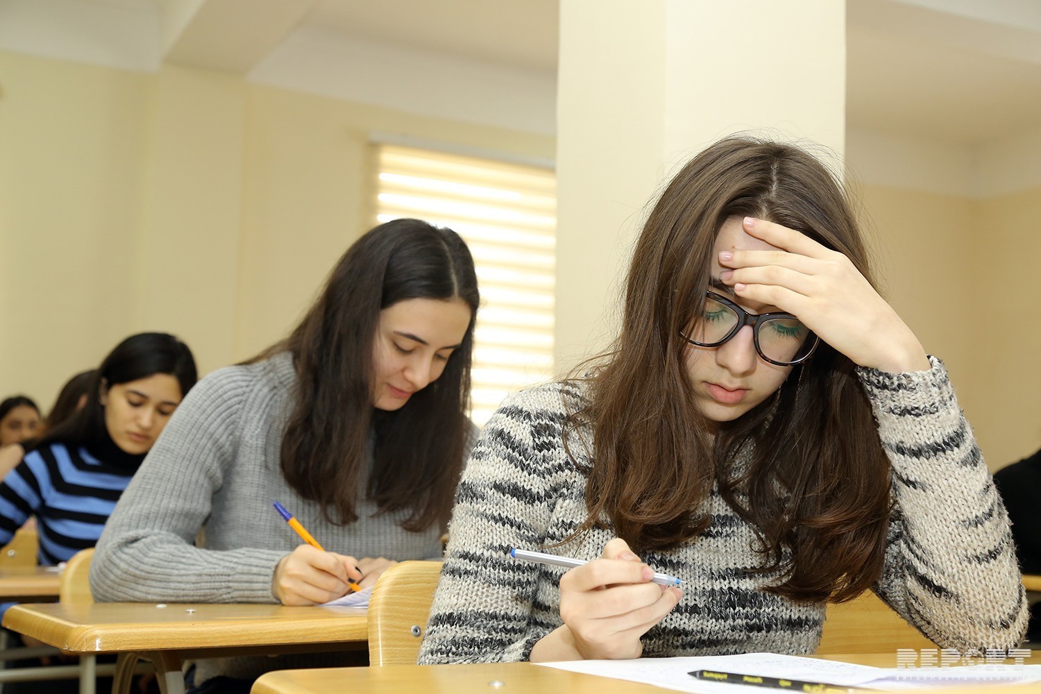 Bu gün 40 minə yaxın şagird buraxılış imtahanı verəcək