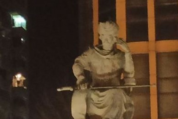 Şah İsmayıl Xətainin heykəlinin yeri dəyişdirilib - FOTO