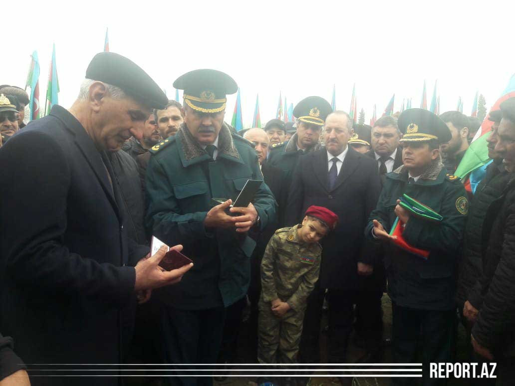Ötən gün şəhid olan sərhədçi medalla təltif edildi - FOTO