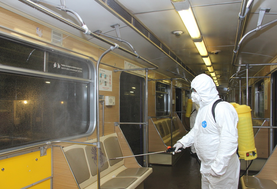 Bakı Metropolitenindən koronavirusla bağlı sərnişinlərə müraciət - FOTO