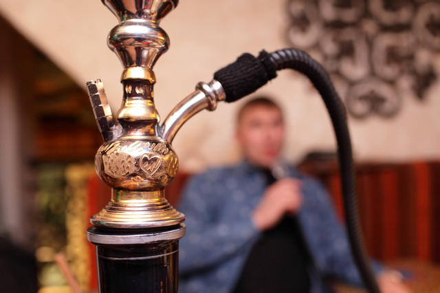 Bakıda qəlyan çəkilən kafe və restoranlarda reydlər başladı