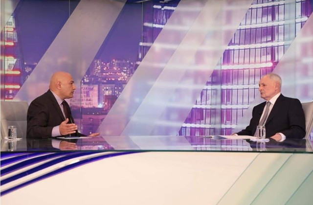 Oqtay Şirəliyev: "Lazım olanda çarpayı və xəstəxana sayı artırılacaq"