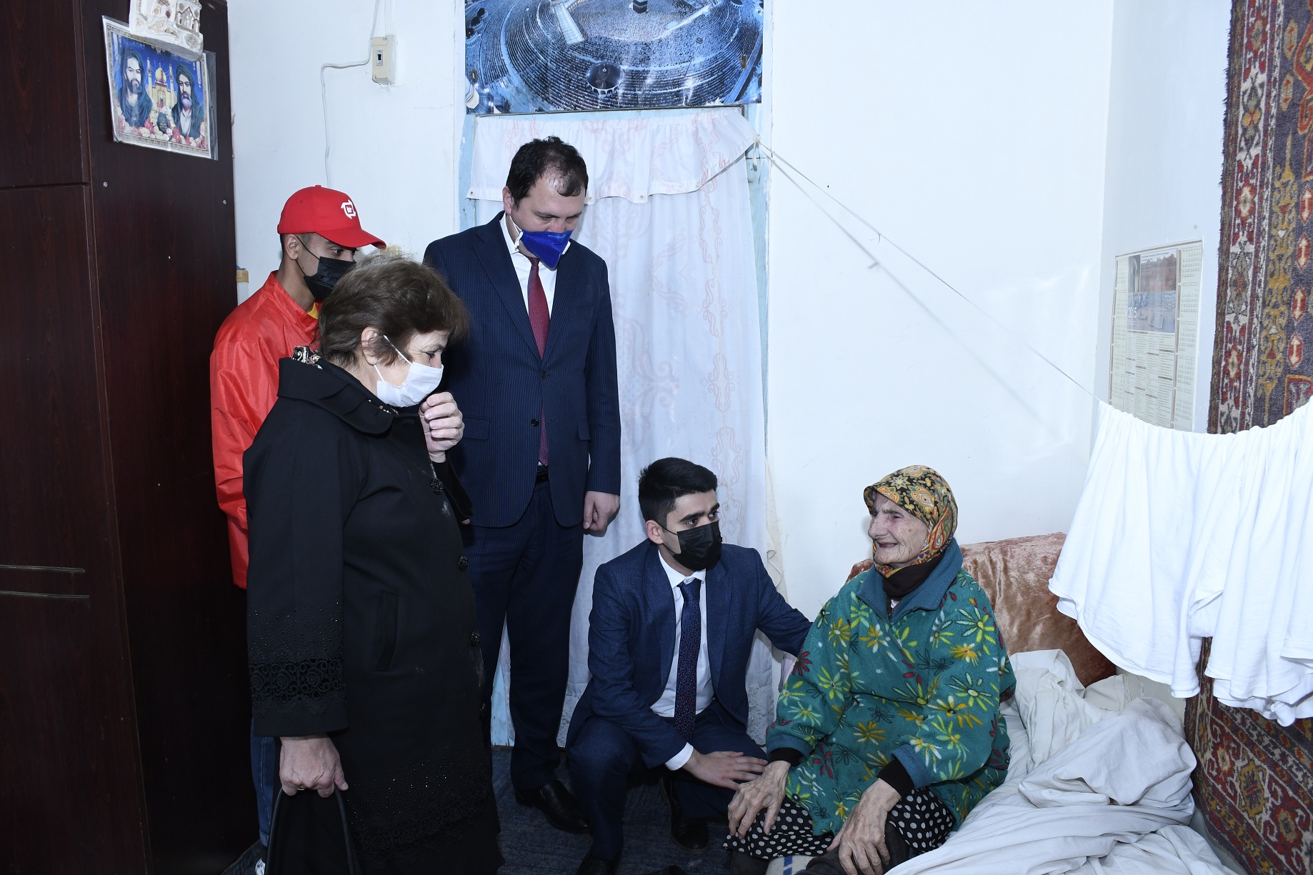 “Böyüklərimizi qoruyaq!” adlı aksiya uğurla davam etdirilir