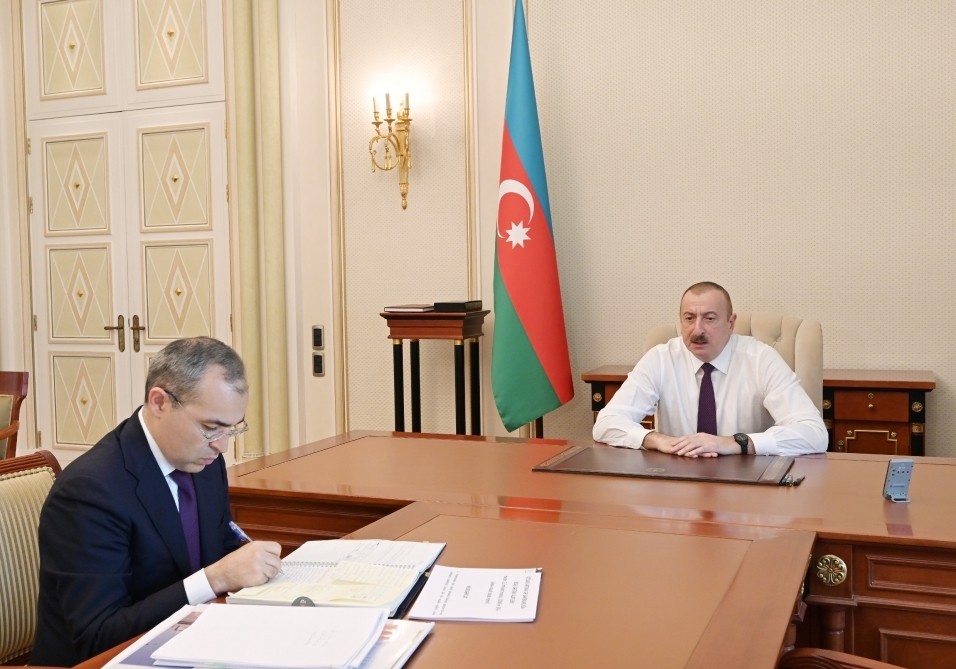 İlham Əliyev Mikayıl Cabbarovu qəbul etdi - FOTO