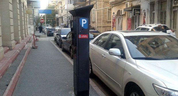 Bakıda qanunsuz dayanmağa və durmağa görə cərimələr ləğv edilib