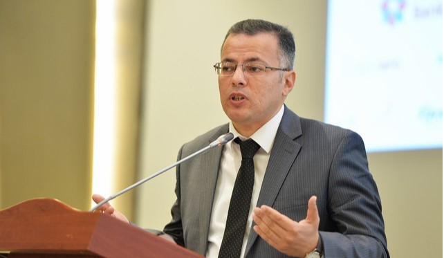 Vüsal Qasımlı: “İnvestisiya fəallığının artırılması böhranla mübarizədə ən effektiv yoldur”