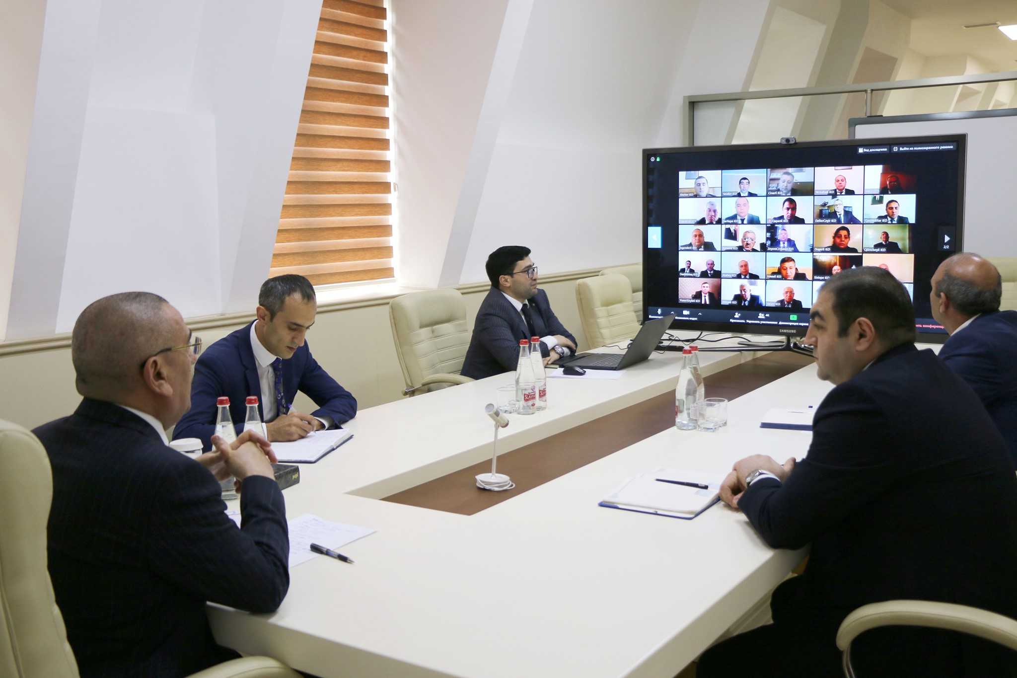 Alimpaşa Məmmədov inzibati ərazi dairə nümayəndələri ilə müşavirə keçirdi - FOTOLAR