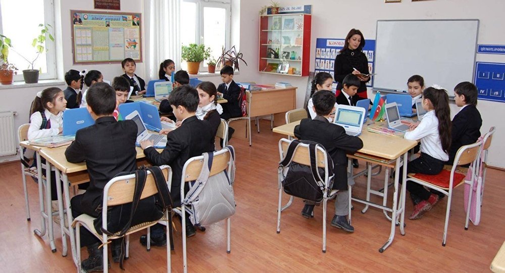 Azərbaycanda məktəb və universitetlər 31 maya qədər bağlı olacaq - RƏSMİ
