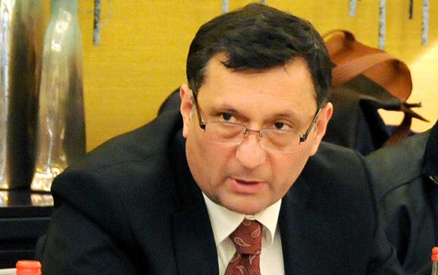 "İcra strukturlarında görülən tədbirlər korrupsiyaya qarşı başladılmış müharibədir" - Politoloq