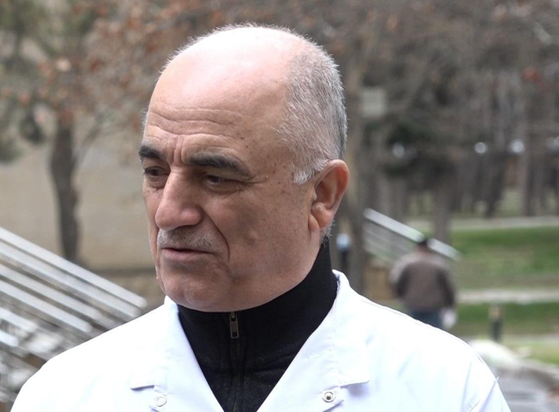 "Vəziyyət ürəkaçan deyil" - Baş infeksionist