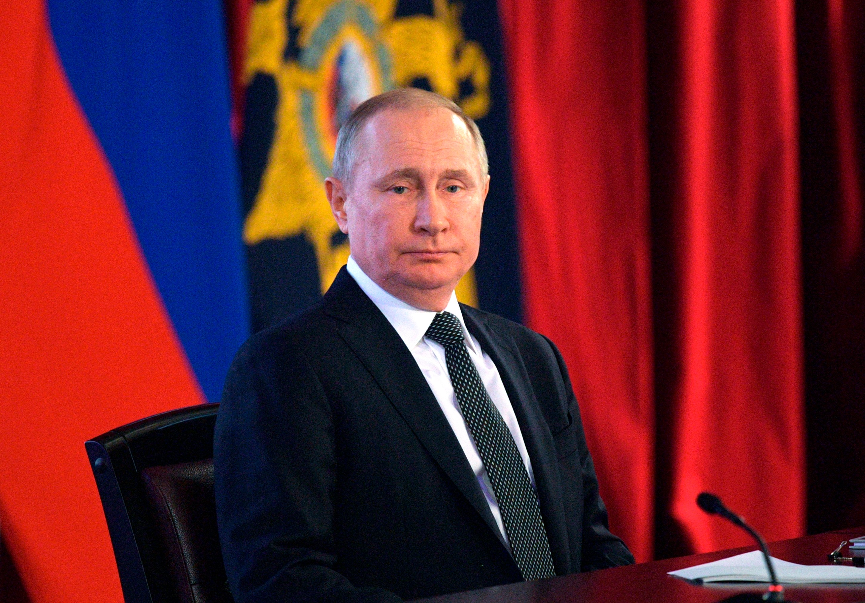 Vladimir Putin Azərbaycan xalqını təbrik etdi