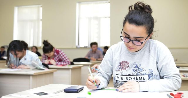 Pandemiyaya görə buraxılış imtahanlarına salınmayacaq - Mövzular 